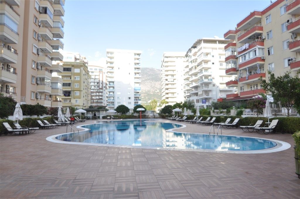 Apartment in popular district Mahmutlar