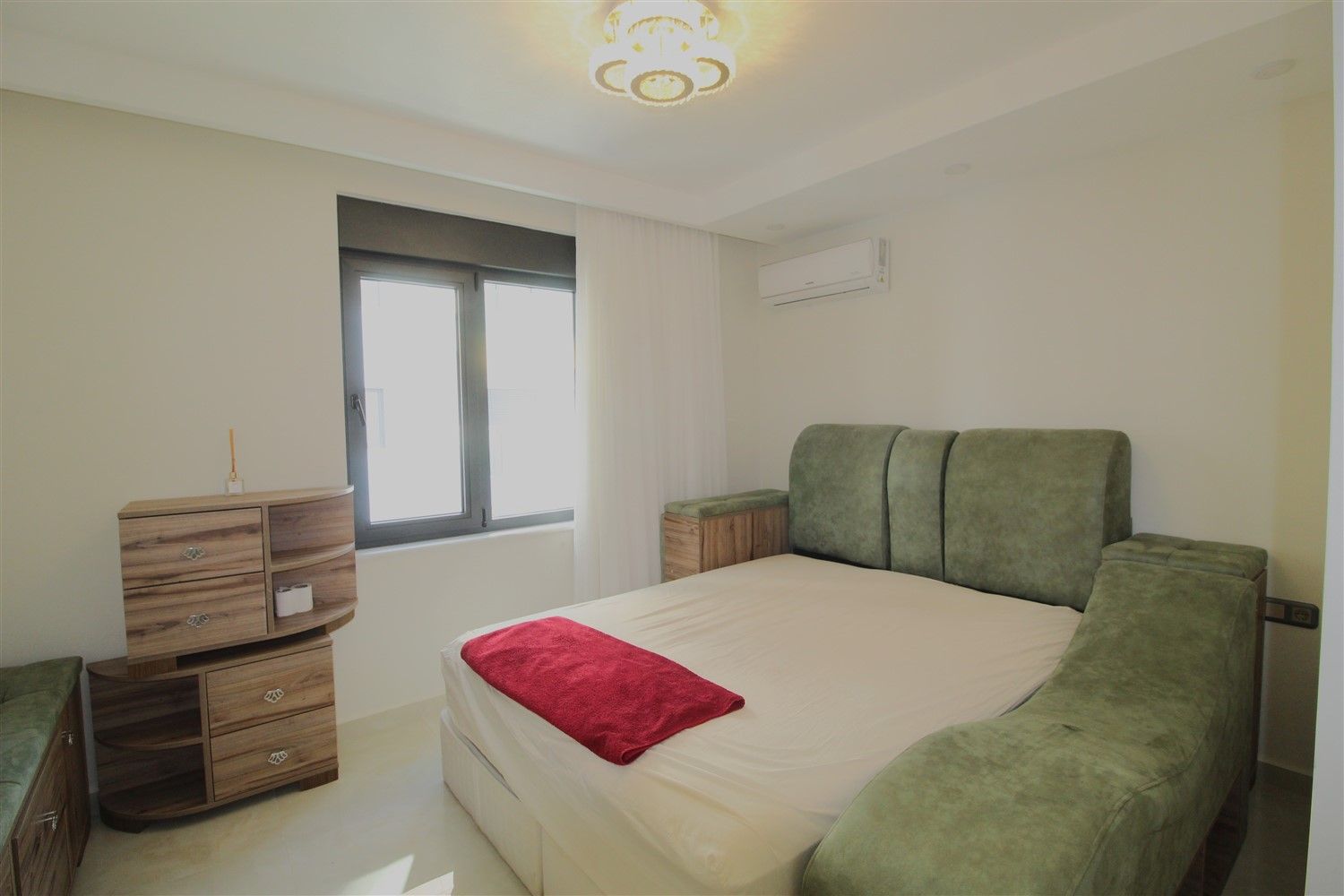 Furnished apartment 2+1 with sea view, Mahmutlar district