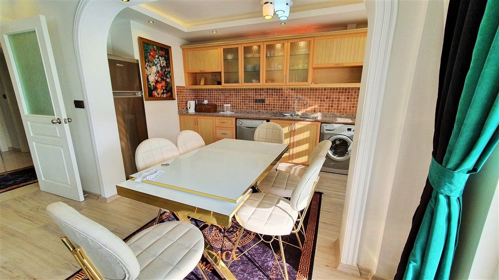 Apartment in popular district Mahmutlar