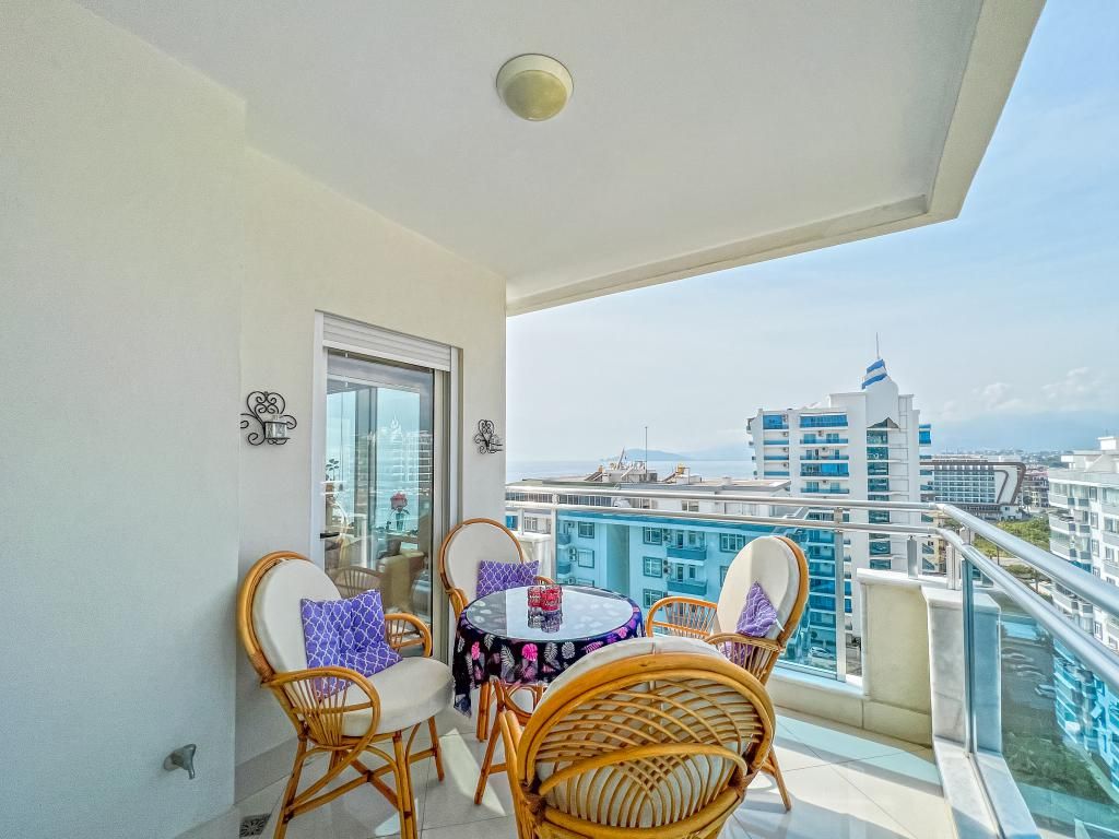 Sea view 2-bedrooms apartment in Mahmutlar