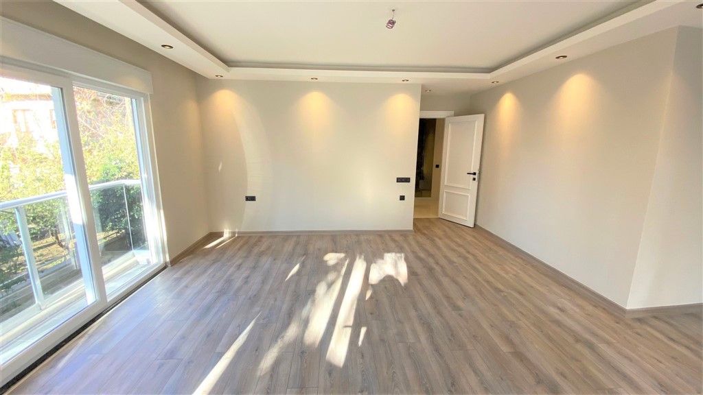 Duplex 4+1 in the center of Alanya, suitable for citizenship