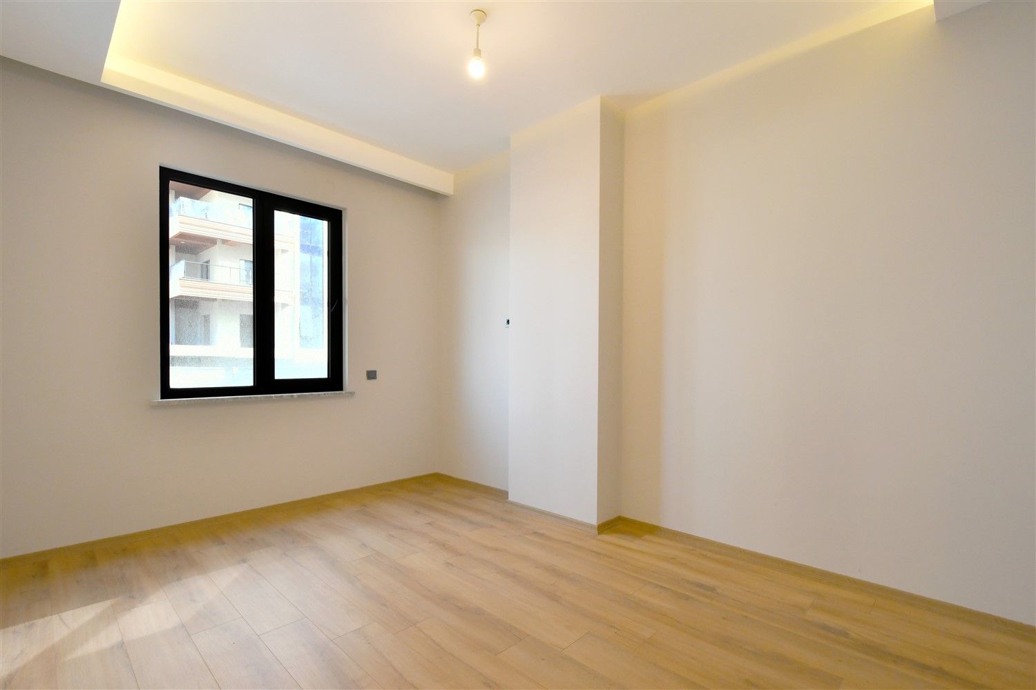 New 2+1 apartments in a popular location in Mahmutlar