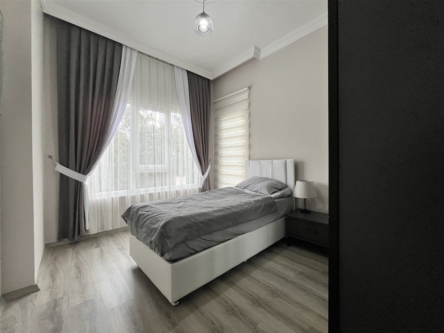 2 bedrooms furnished apartment in a new building, Demirtash district