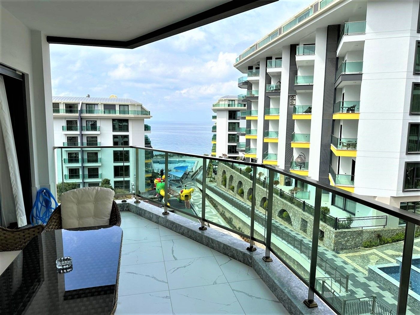 Apartment 2+1 in premium residential complex - Kargicak district