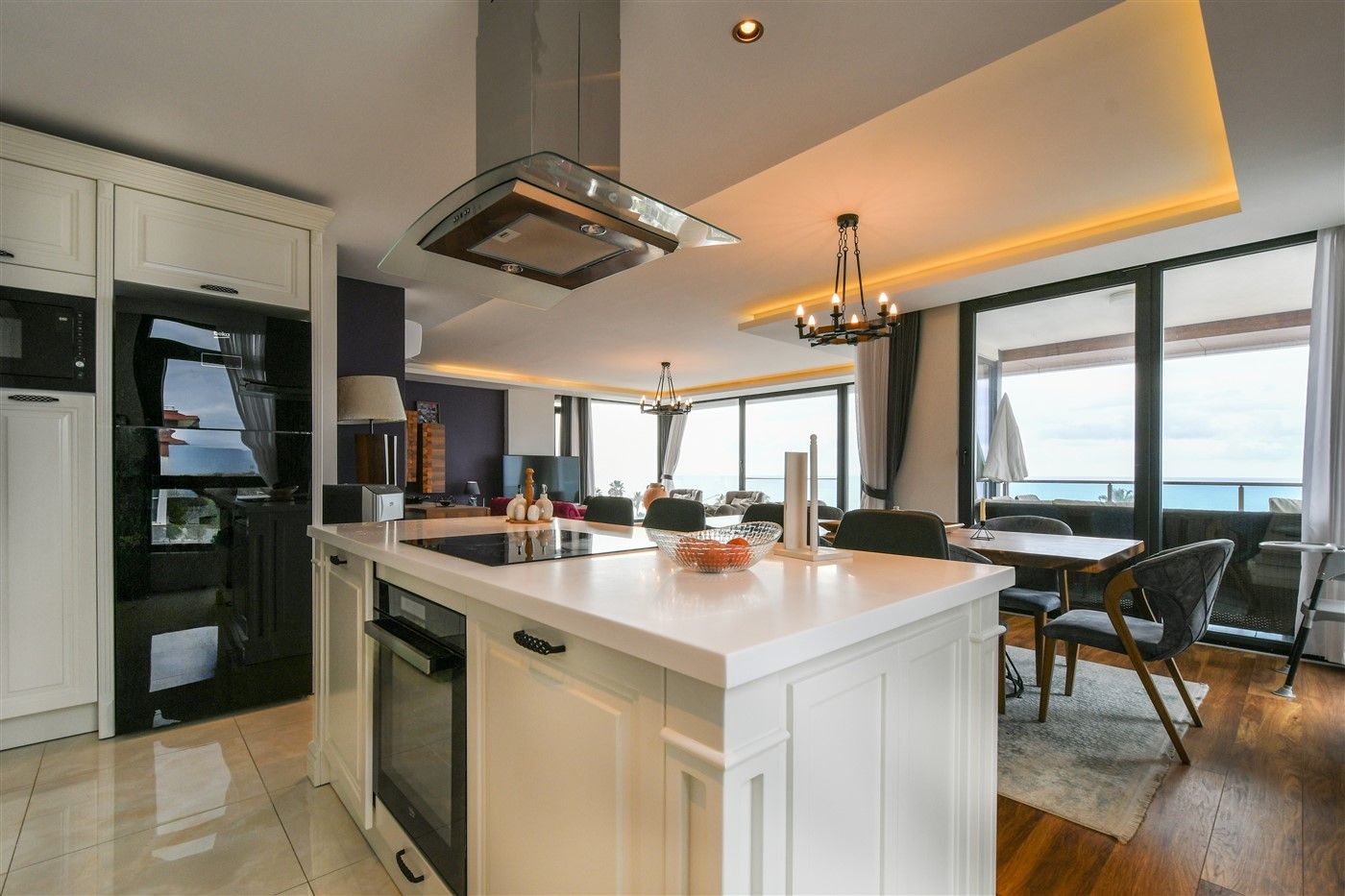 Luxurious penthouse 4+1 with panoramic sea and castle views