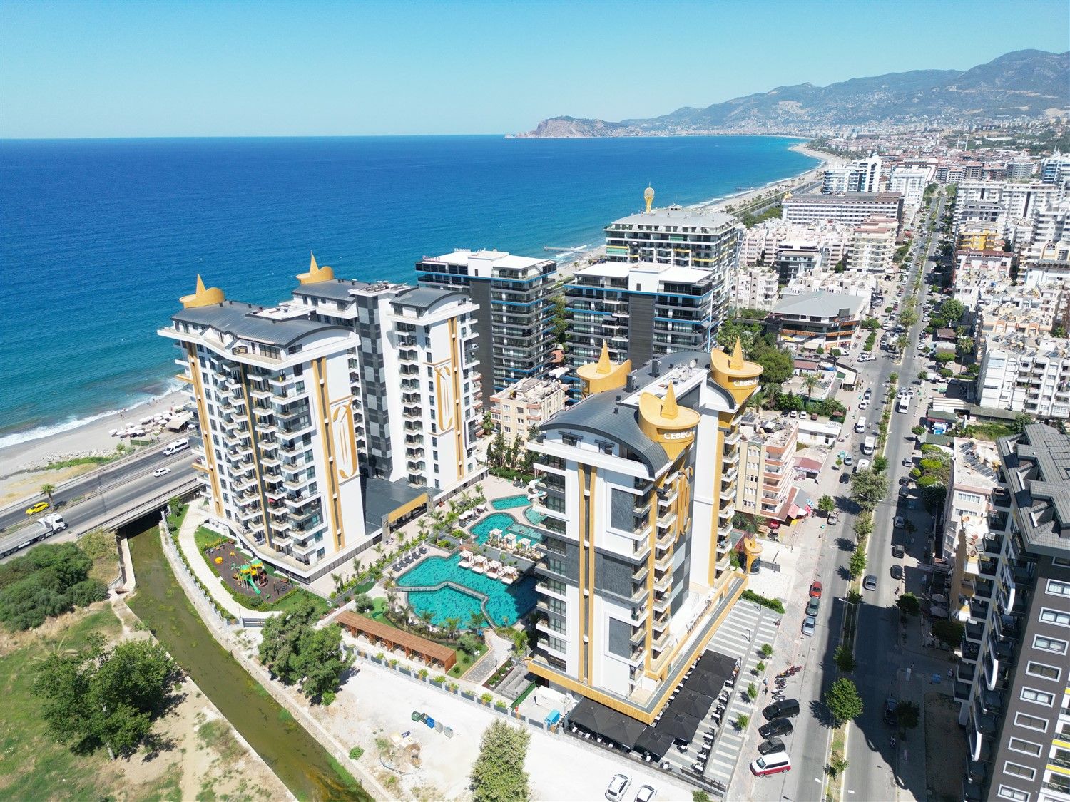 New 2+1 apartment with panoramic sea and Alanya castle views