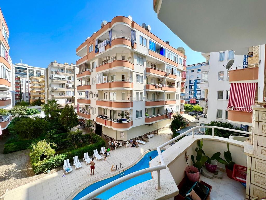 Apartment in popular district Mahmutlar