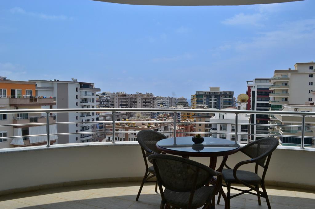 Apartment in popular district Mahmutlar