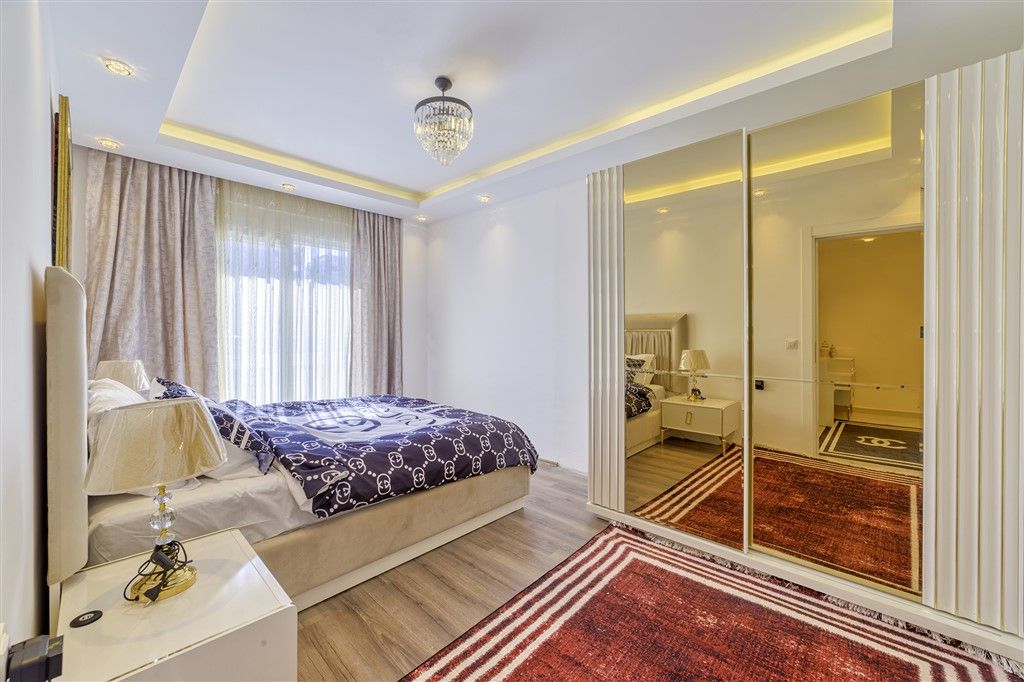 Apartment in popular district Mahmutlar