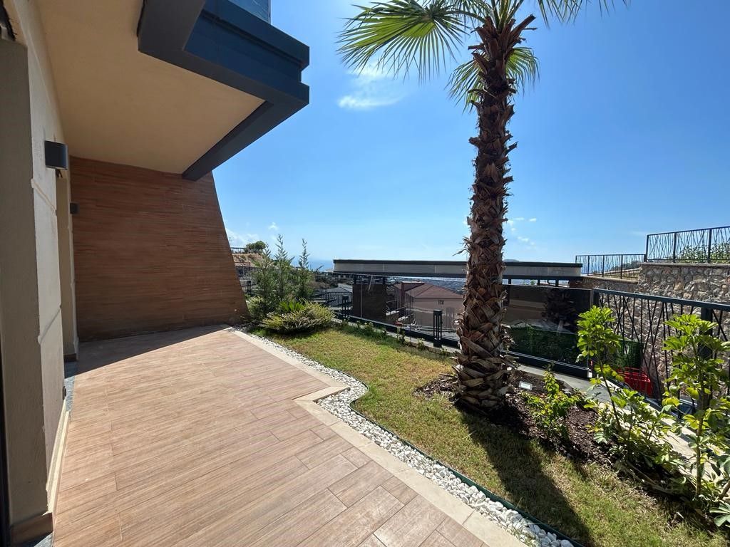 Garden duplex 4+1 in new residential complex, Alanya