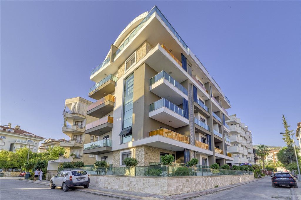 Apartment 3+1 in the center of Alanya