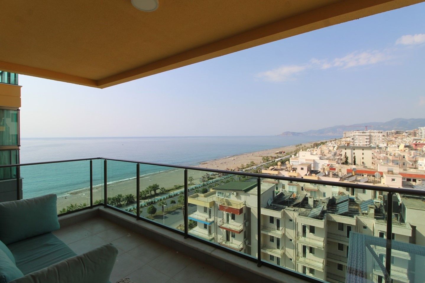 Furnished apartment 2+1 with sea view, Mahmutlar district