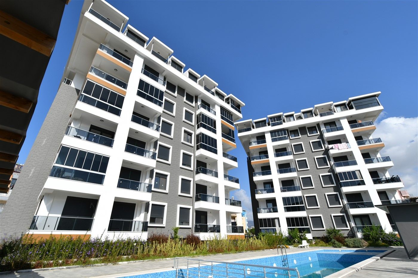 1+1 apartments in new building - Gazipasha, 700 from the sea