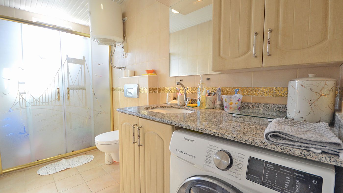 Apartment 2+1 near the sea in Oba district, Alanya