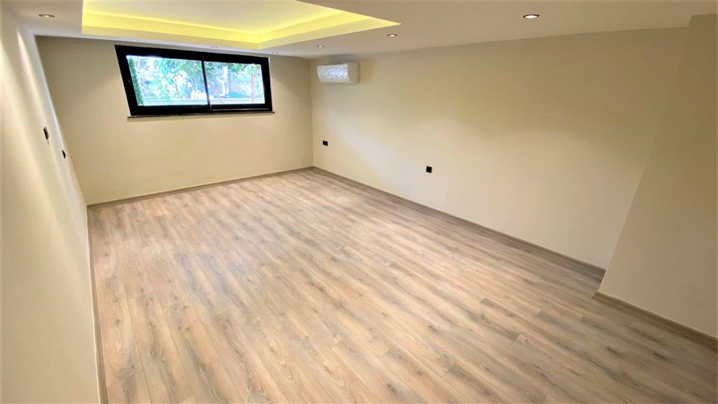 Duplex 4+1 in the center of Alanya, suitable for citizenship