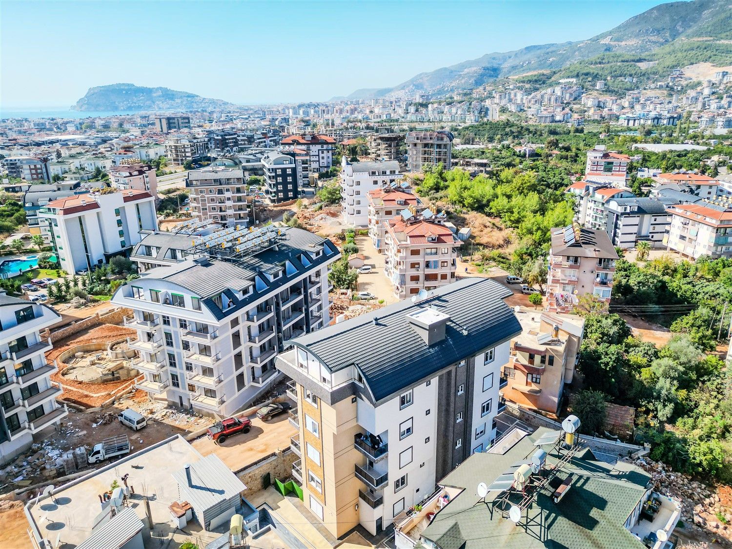 New mountain view apartment 2+1 in Oba, Alanya