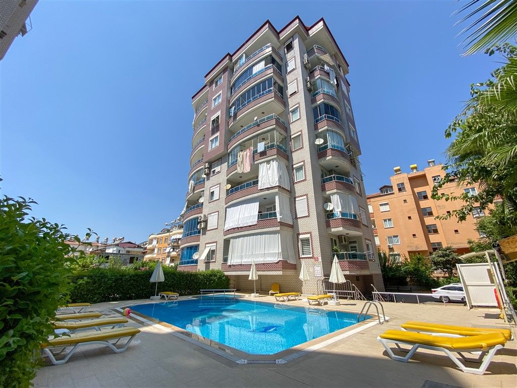 2+1 apartment with separate kitchen in the center of Alanya