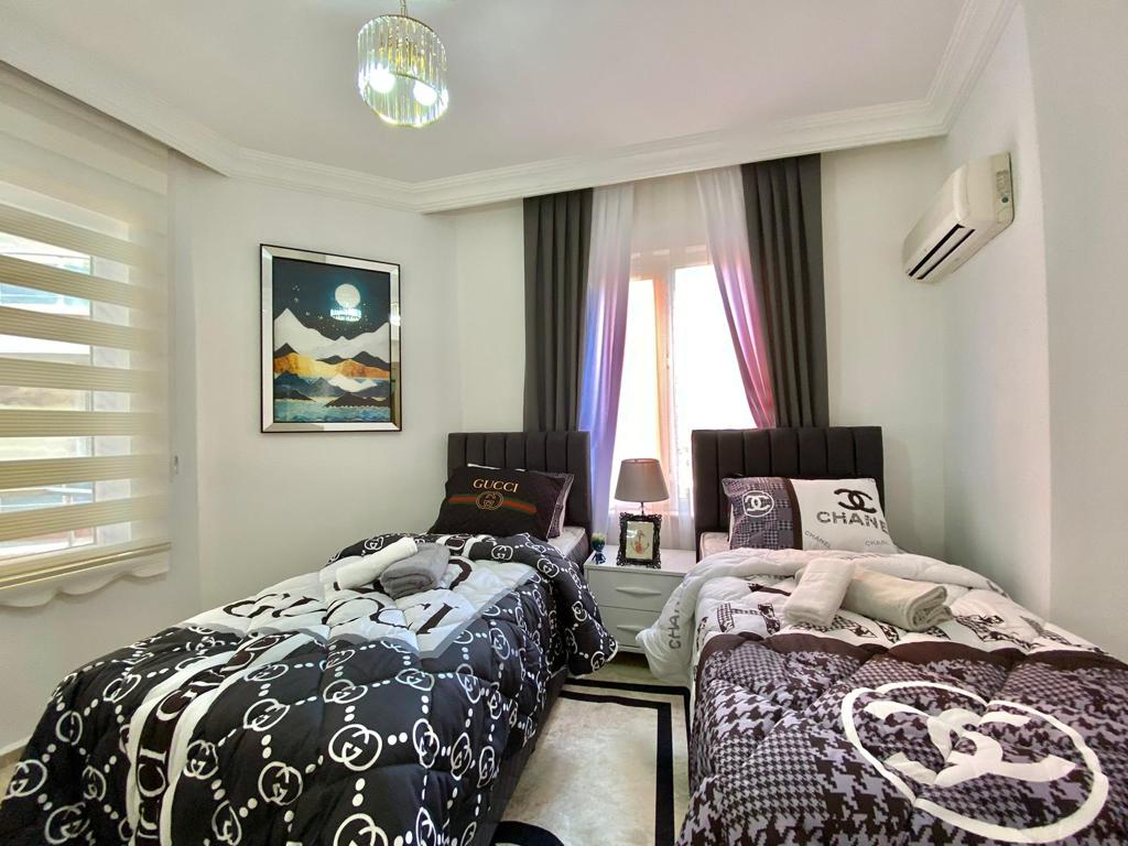 Apartment in popular district Mahmutlar