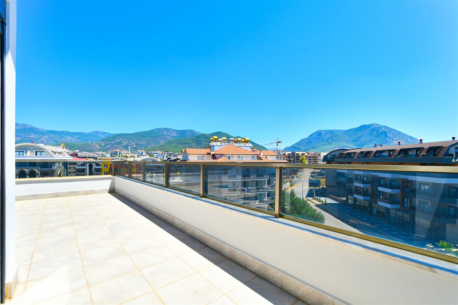 Luxurious duplex 6+1, with separate kitchen in Oba - Alanya