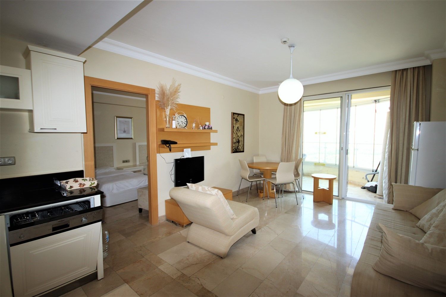 View apartment 2+1 in popular residential complex - Kargicak district, Alanya