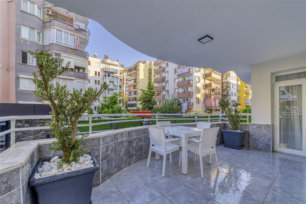 Apartment in popular district Mahmutlar