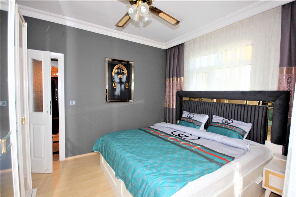 Apartment in popular district Mahmutlar