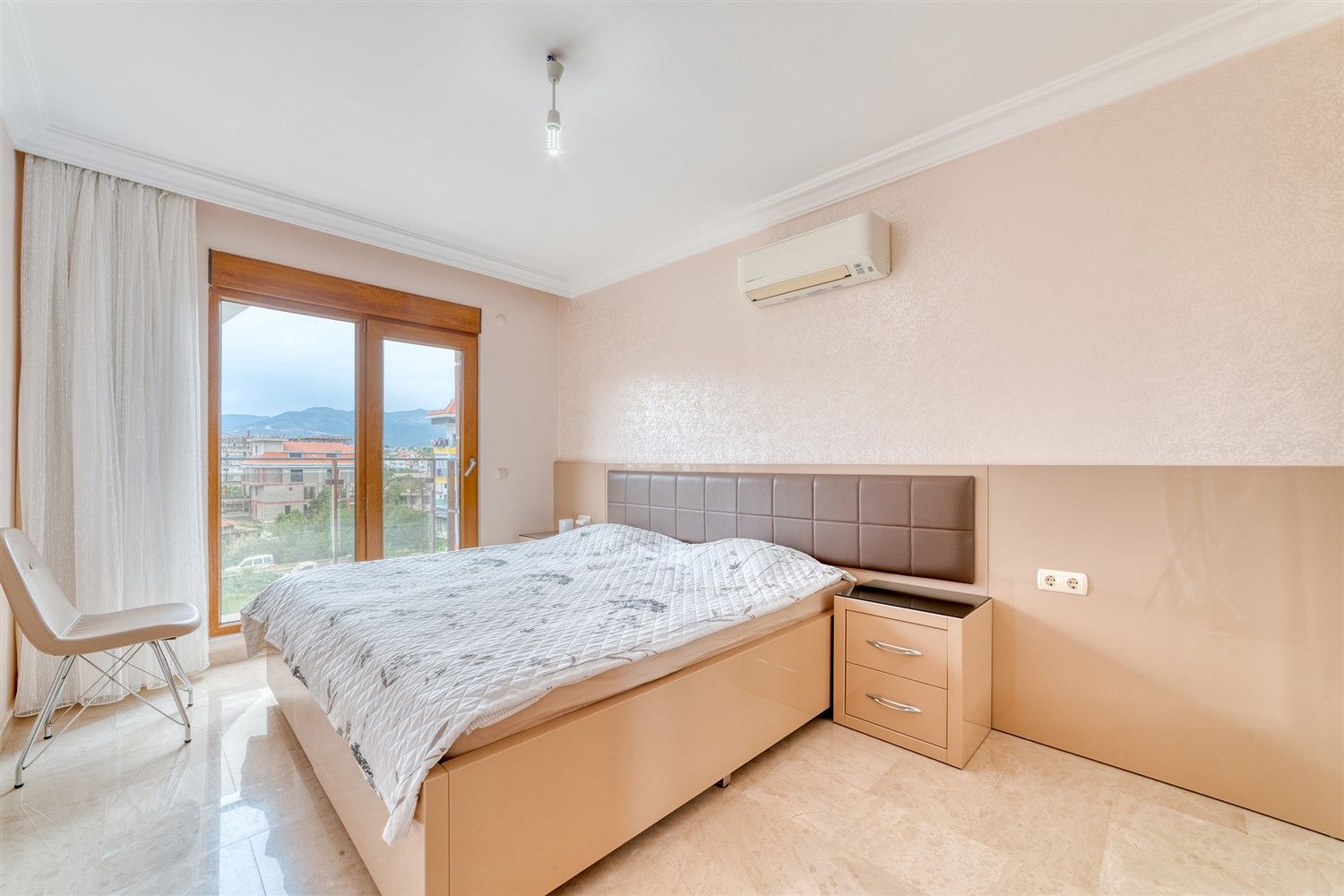 Large apartment 3+1 with separate kitchen - Kestel district, Alanya