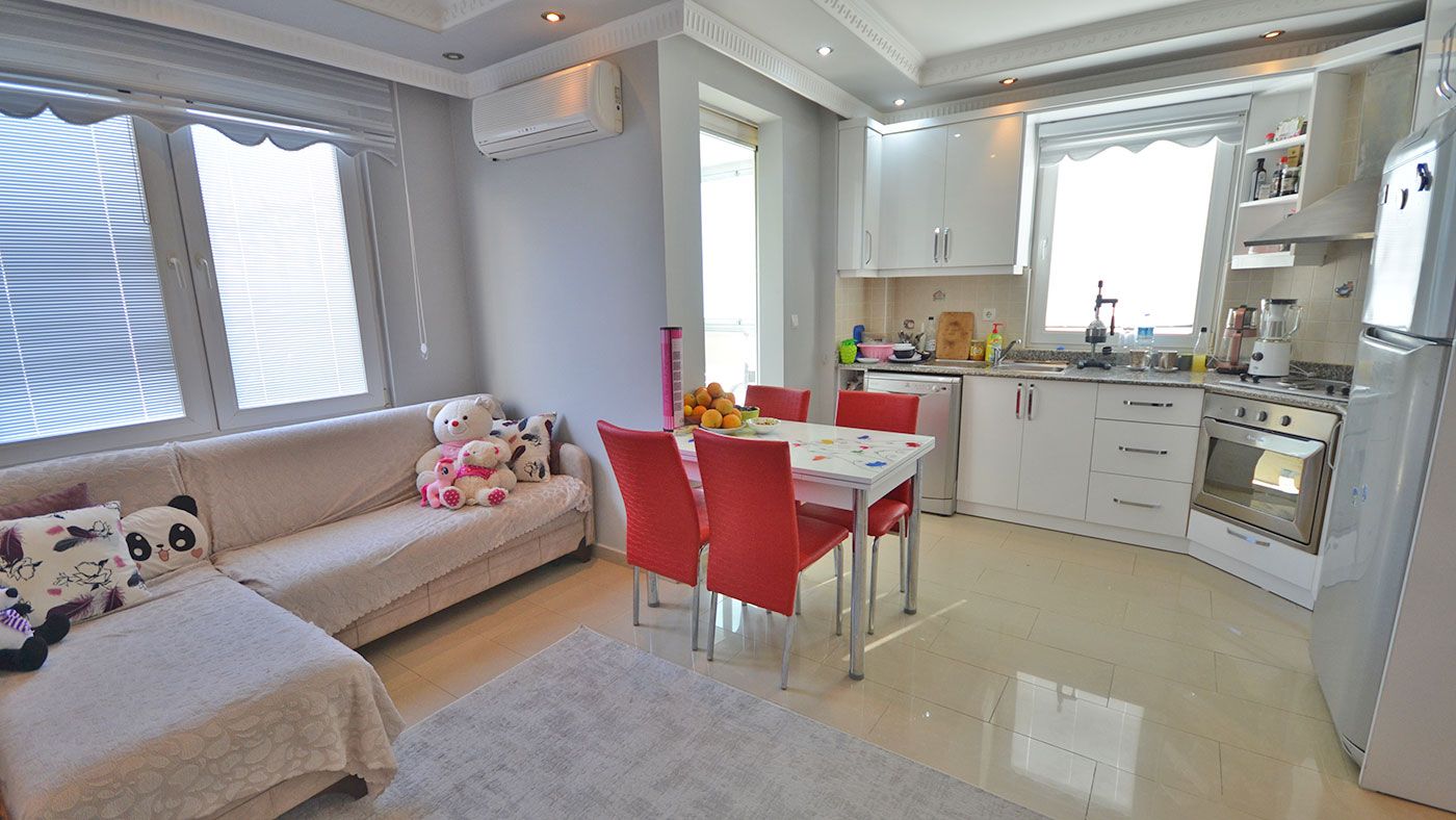 Apartment 2+1 near the sea in Oba district, Alanya