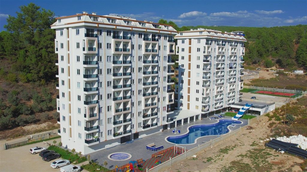 Furnished two-bedroom penthouse in picturesque district Avsallar