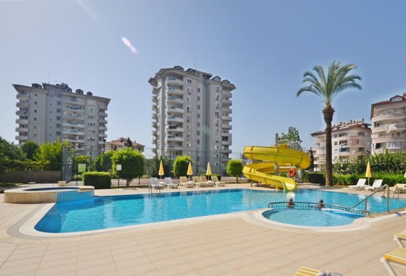 Spacious apartment 1+1 in complex with infrastructure in Alanya