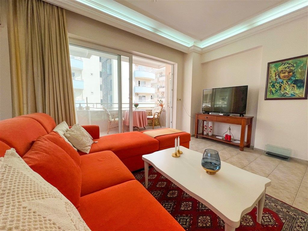 Apartment in popular district Mahmutlar