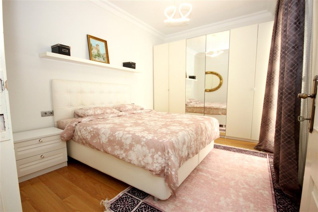 Apartment in popular district Mahmutlar