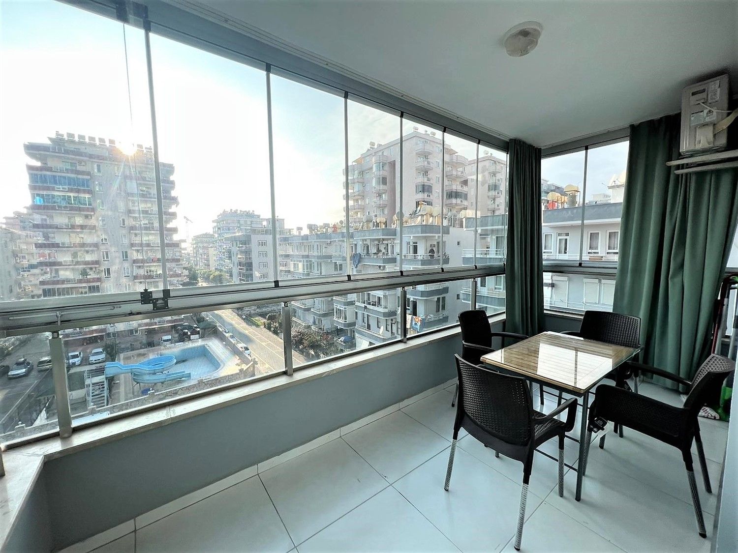 Apartment 2+1 in popular Mahmutlar district