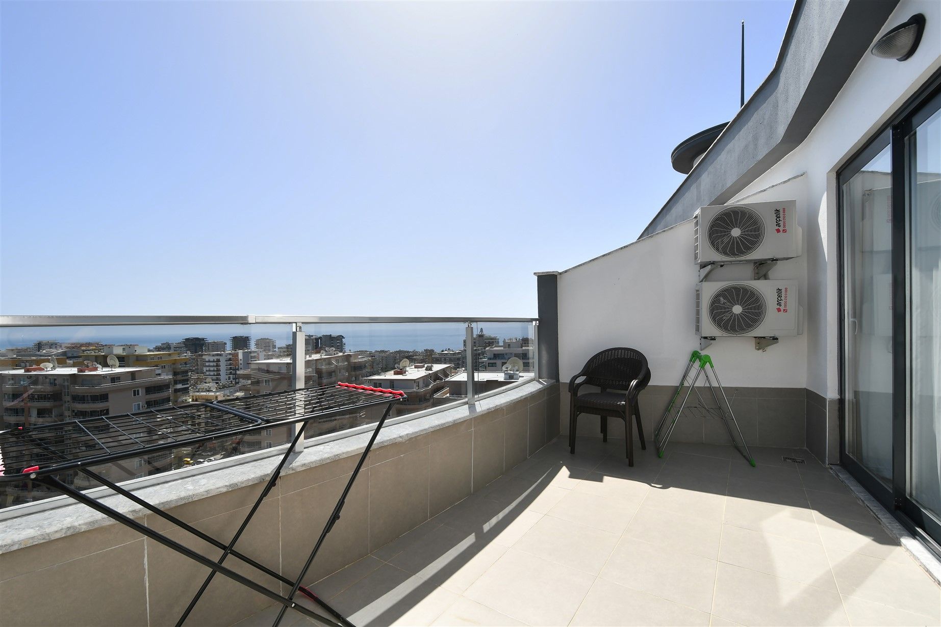 Penthouse 2+1 in complex with hotel-type infrastructure - Mahmutlar