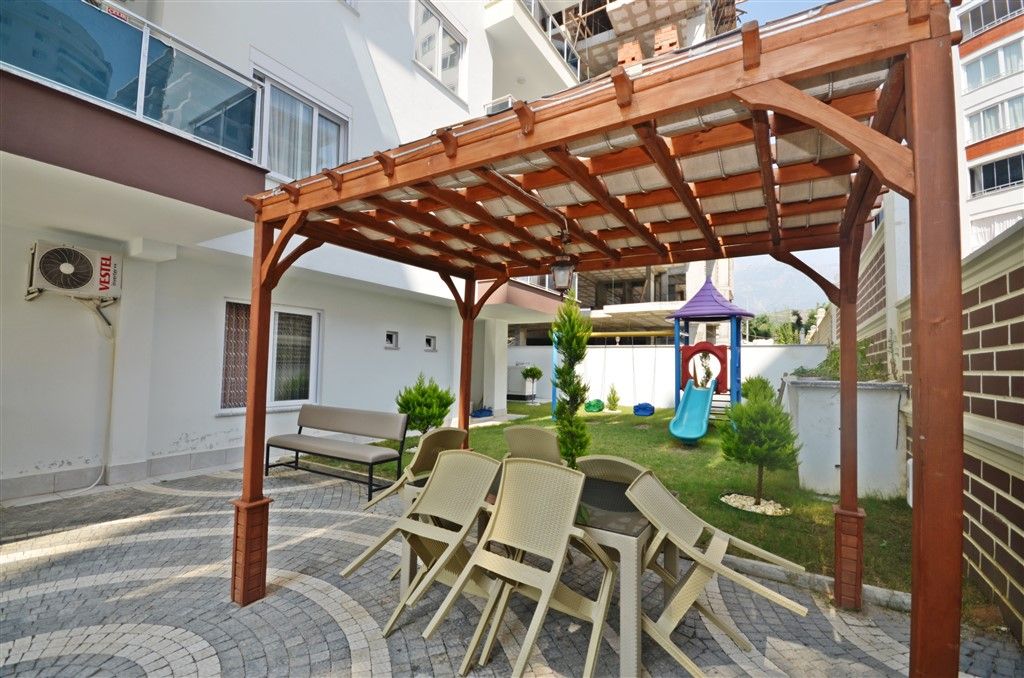 Apartment in popular district Mahmutlar