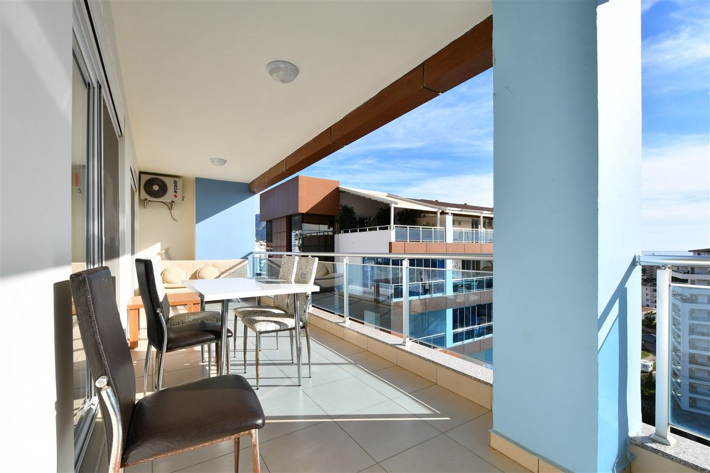 Furnished penthouse 4+1 in respectable residential complex