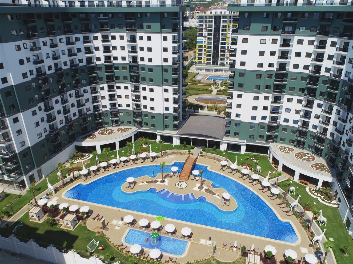 Apartment 1+1 in hotel-type complex, Mahmutlar district