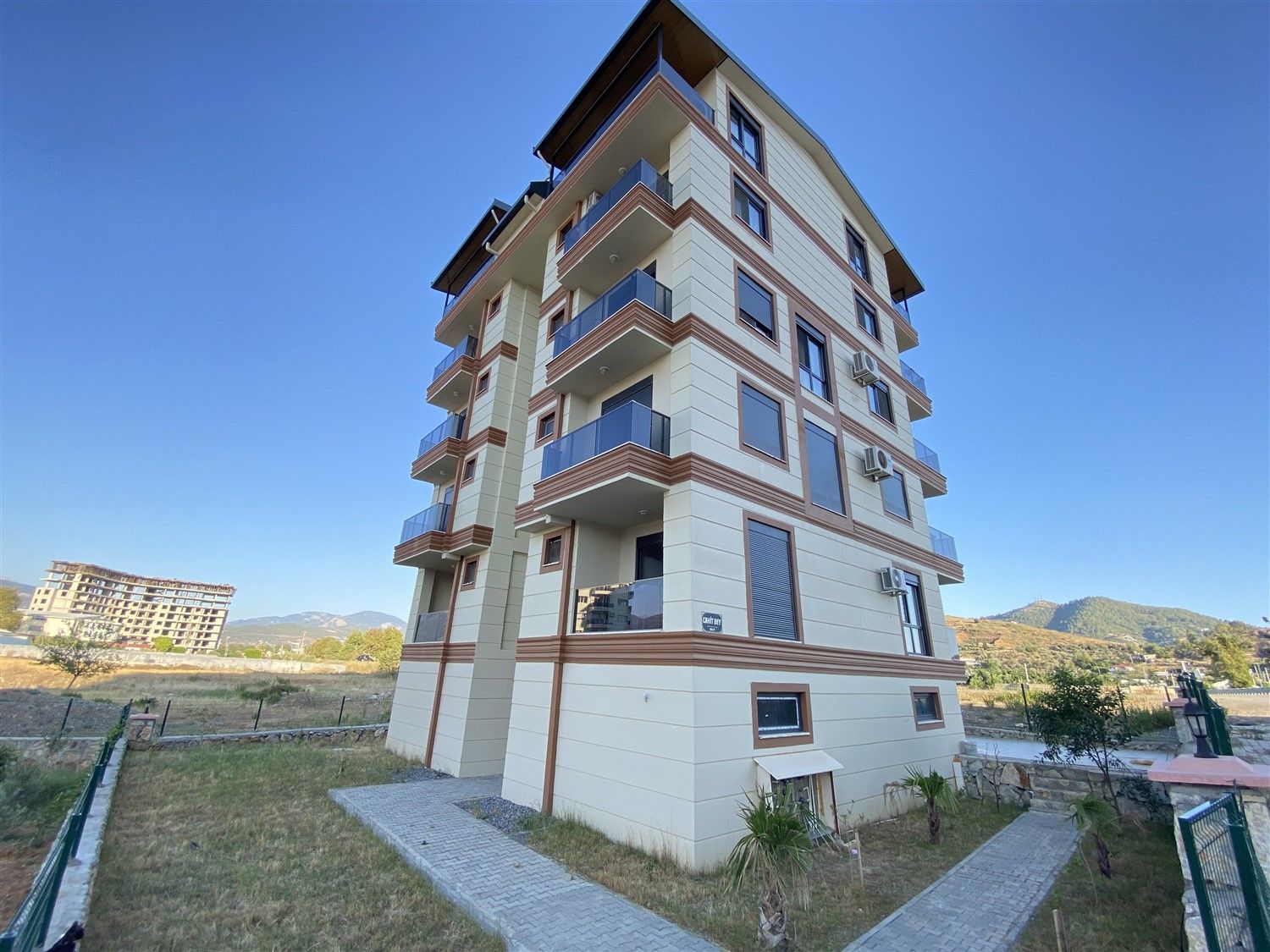 Apartment 1+1 in a new residential complex, Gazipasha