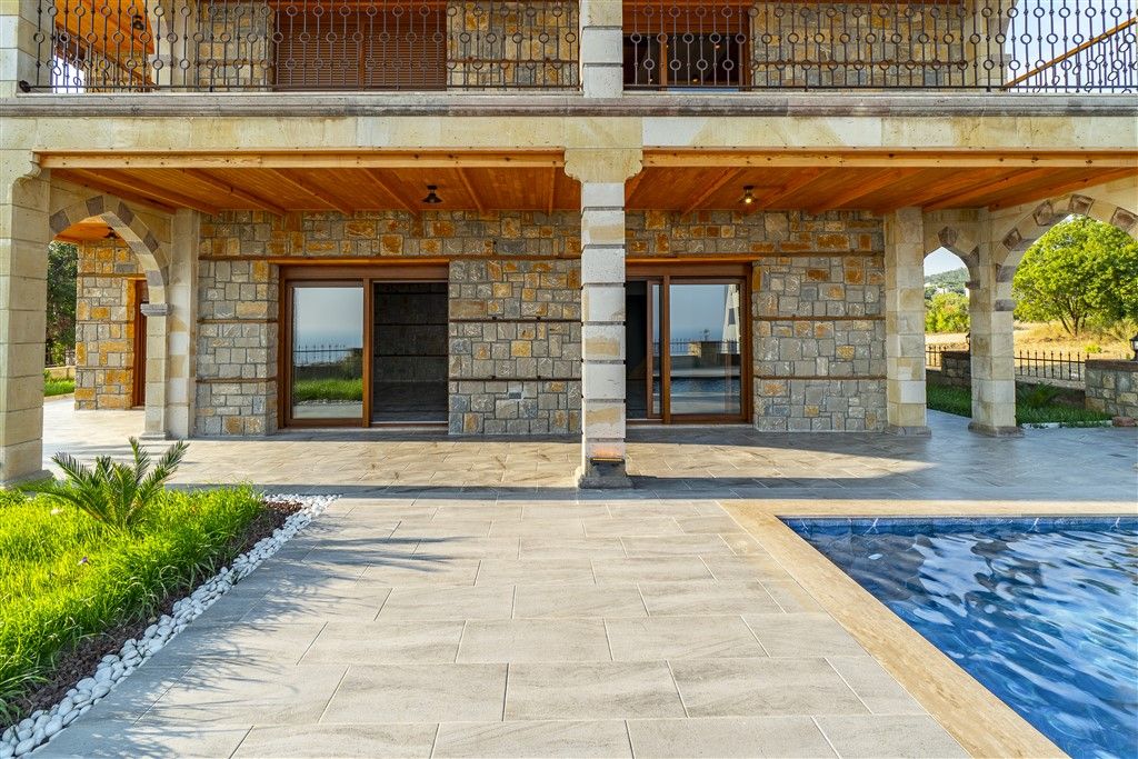 Luxurious panoramic villa for citizenship in Avsallar district