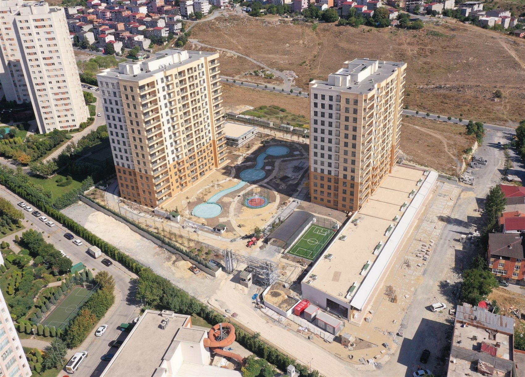 New apartments in large-scale residential complex - Avcilar district