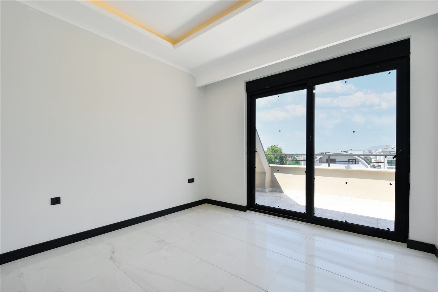 Ters duplex 3+1 in a new complex, Oba - Alanya