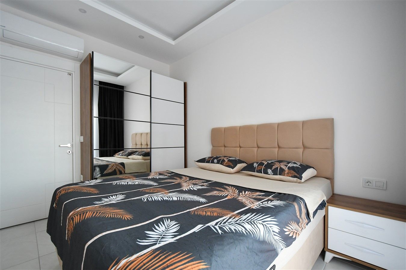 Rent 1+1 apartment in new building, good location in Mahmutlar