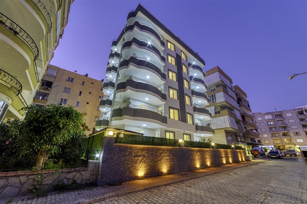 Apartment in popular district Mahmutlar