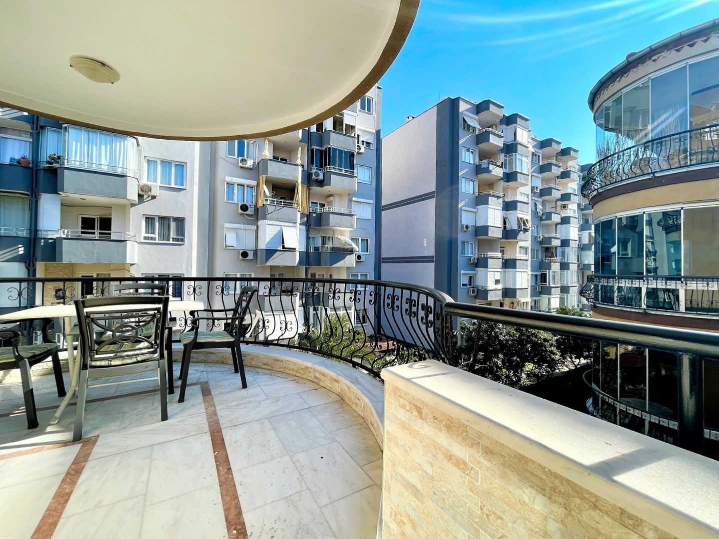 2 bedrooms furnished apartment in Alanya - Oba district