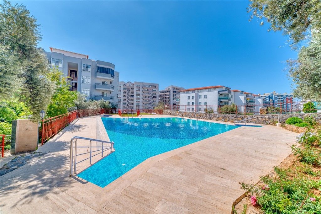 Furnished apartment 1+1 in Tosmur district, Alanya