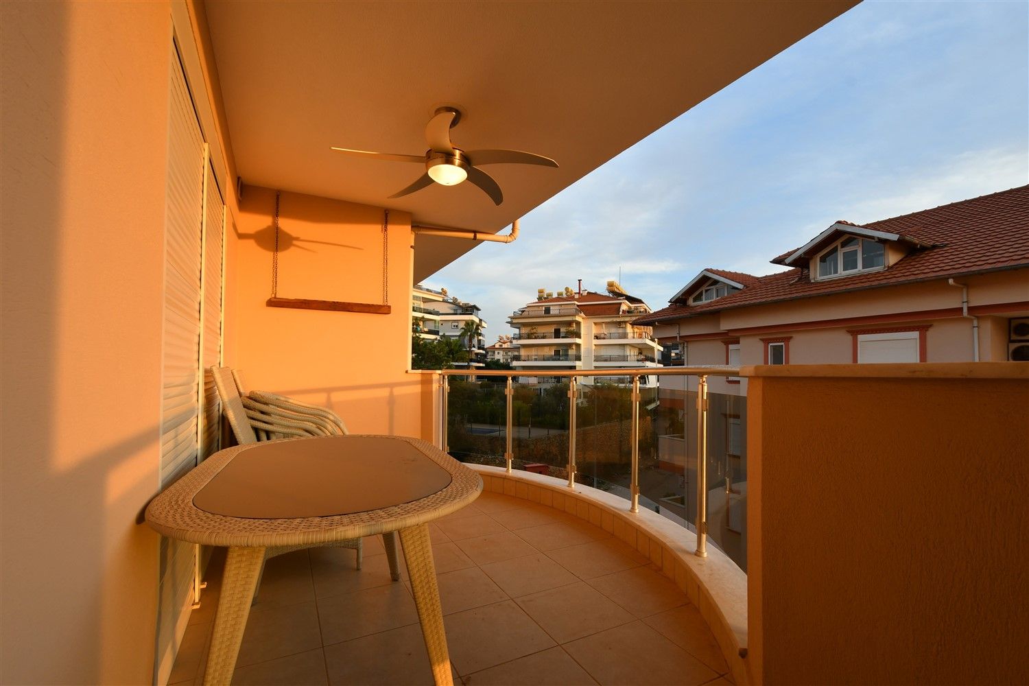 Spacious 4+1 penthouse in a respectable complex, Oba district