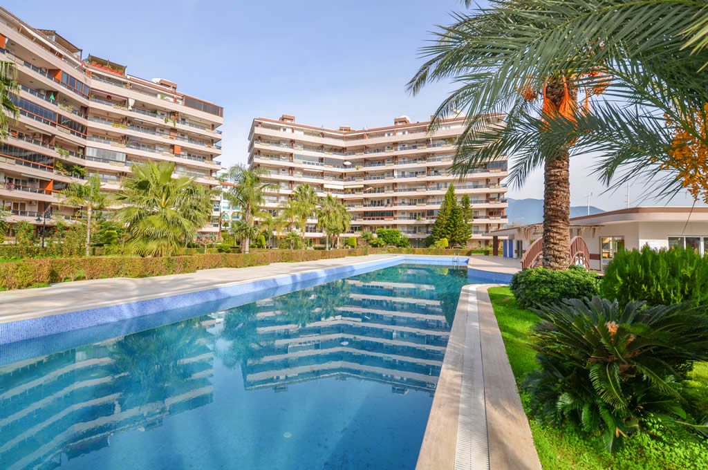 Duplex apartment 3+1 in excellent location of Tosmur disrtict