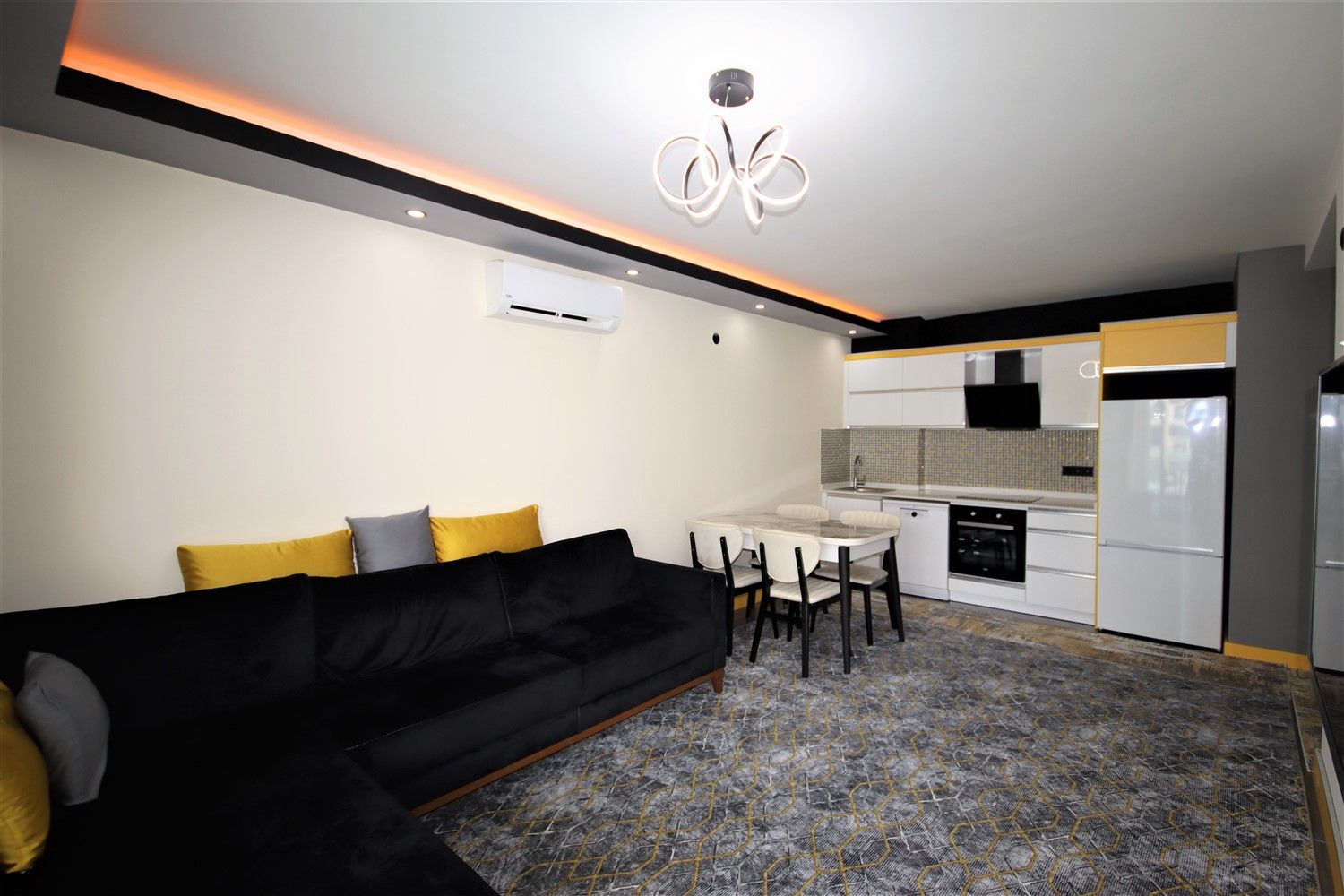 Furnished apartment with great location - Mahmutlar district