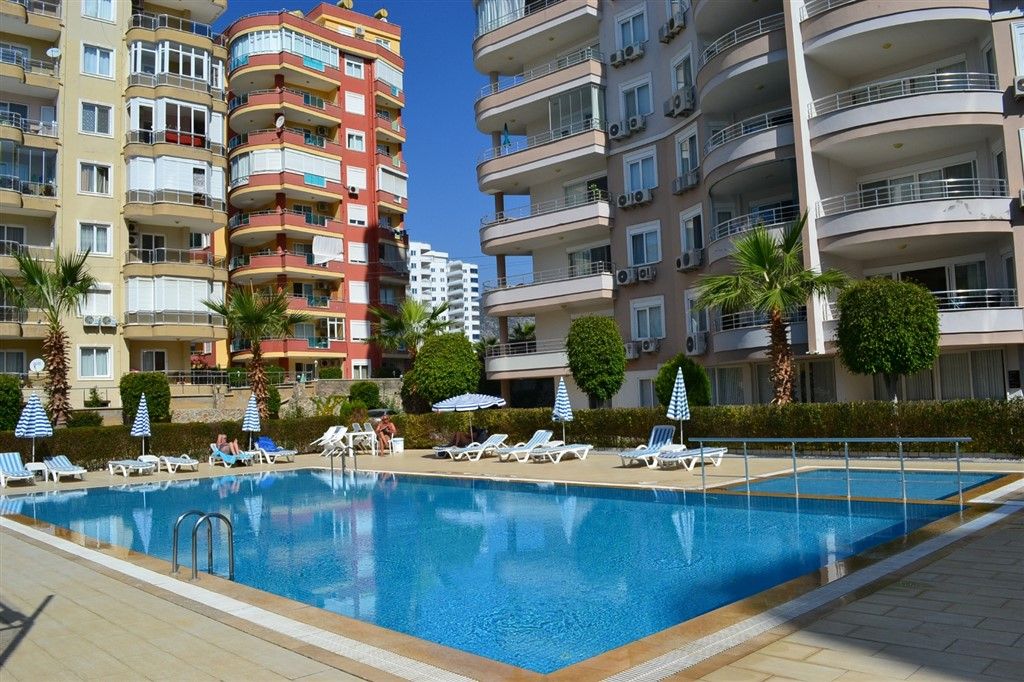 Apartment in popular district Mahmutlar