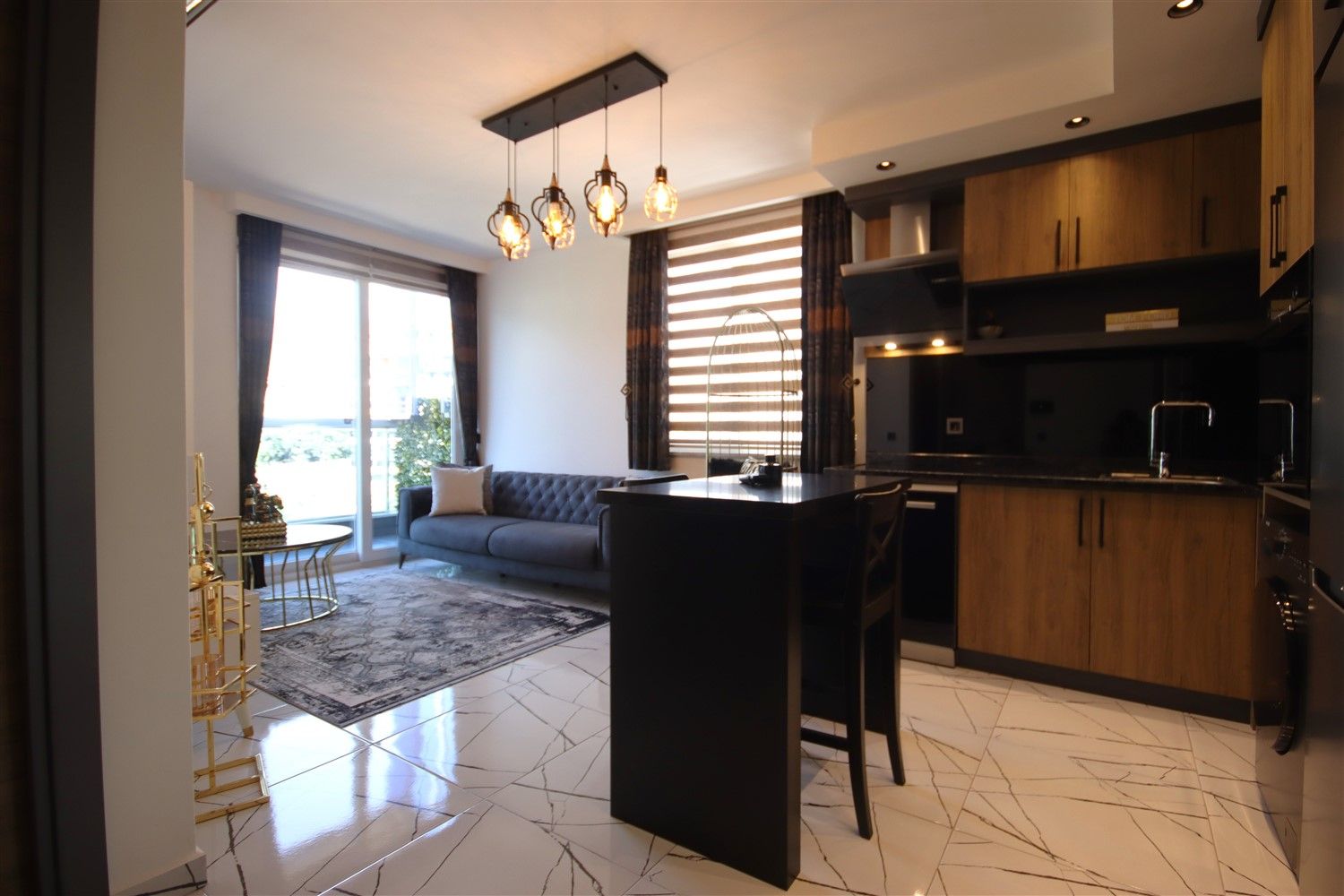 Furnished 1-bedroom apartment in complex with with infrastructure